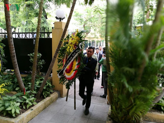 Делегация Вьетнама приняла участие в церемонии прощания с Фиделем Кастро - ảnh 1